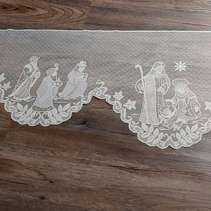 Nativity Lace Mantle Scarf